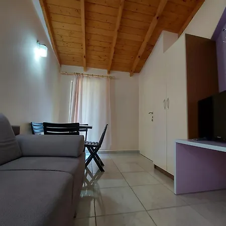 Relax Lodge