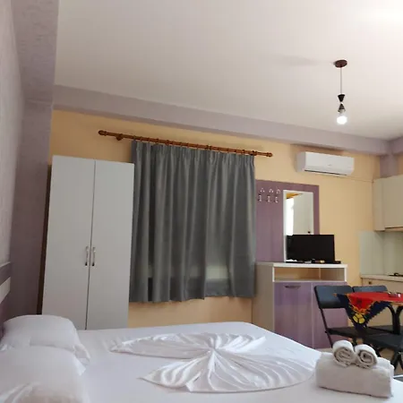 山林小屋 Relax Vlorë