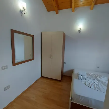 山林小屋 Relax Vlorë