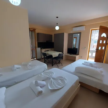 Relax 山林小屋
