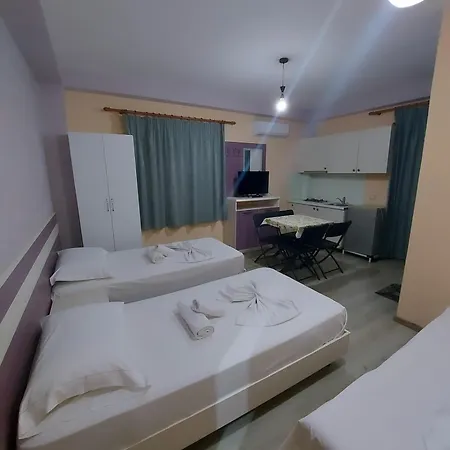 Relax Lodge